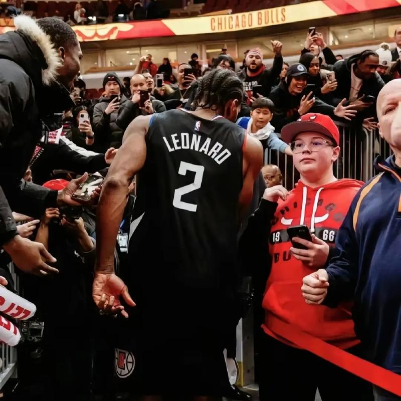 防守端首个 防守端首个